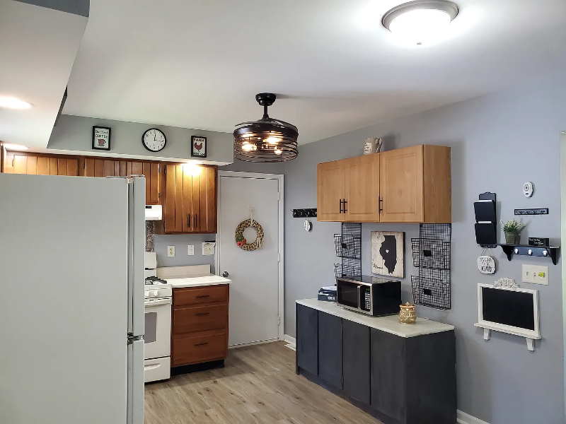 807 Walnut St - Photo 3 of 10