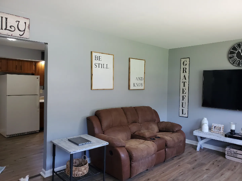 807 Walnut St - Photo 7 of 10