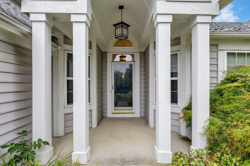 2691 Abbey Knoll Drive - Photo 3 of 41