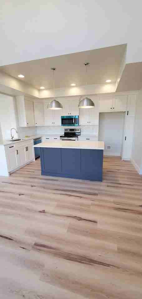 1483 W Lincoln Way #5 - Photo 3 of 11