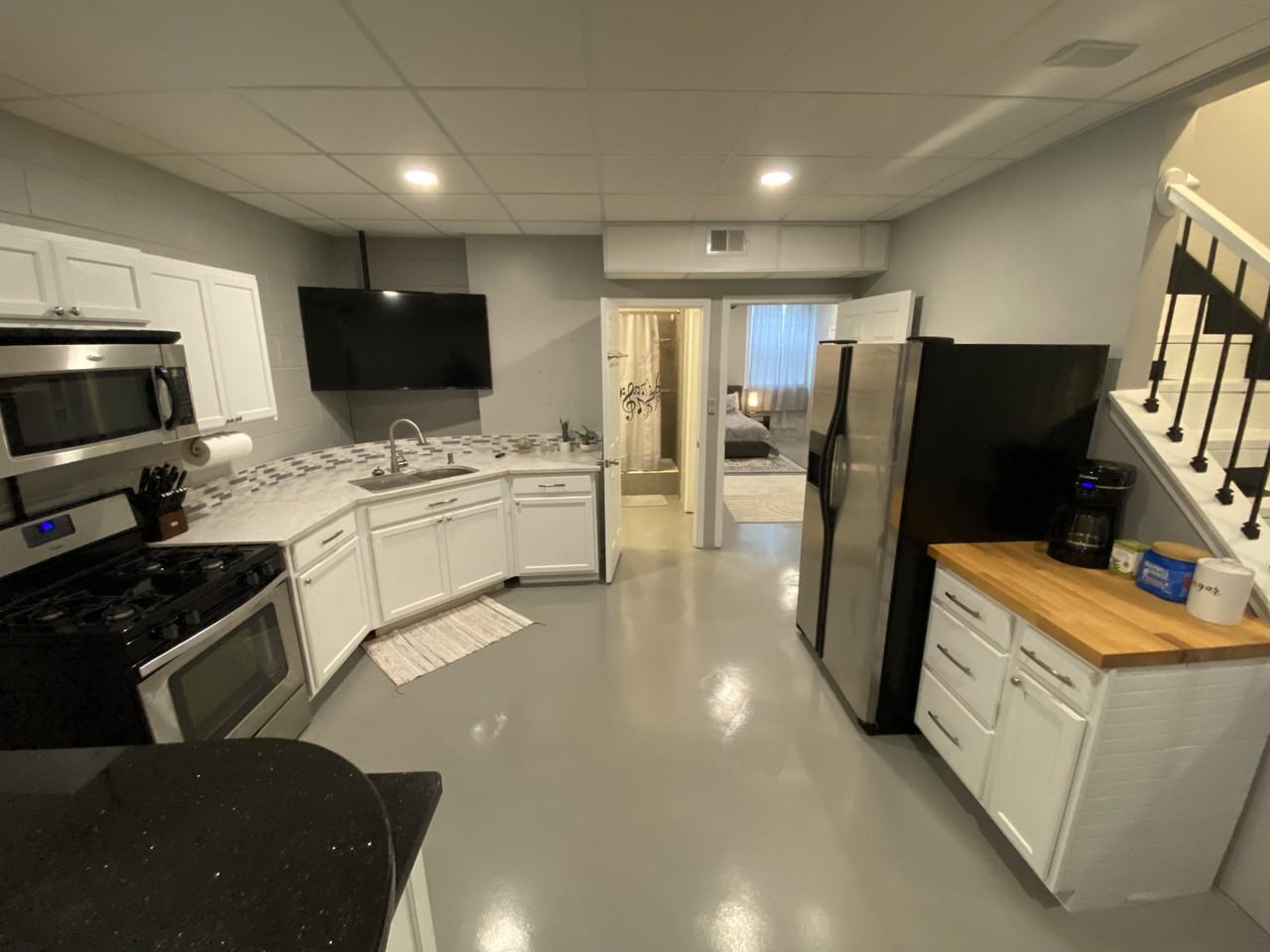 1113 Crestfield Dr #1 - Photo 3 of 10