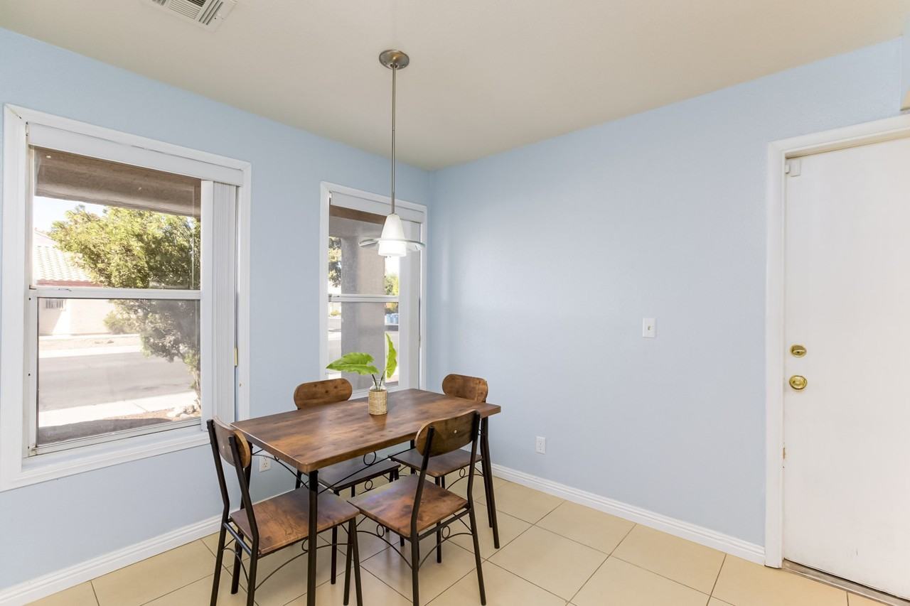 Browndeer Cir - Photo 2 of 15