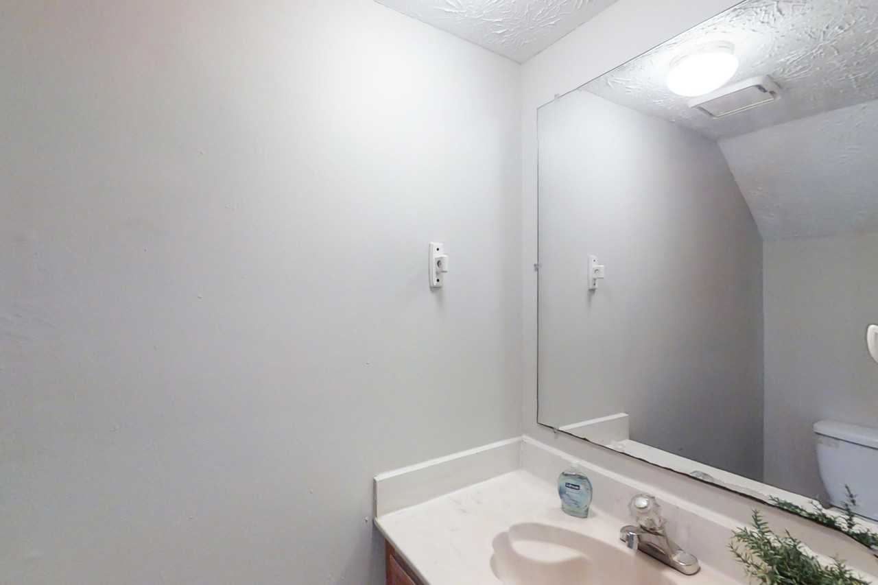 Carriage Ct - Photo 2 of 14