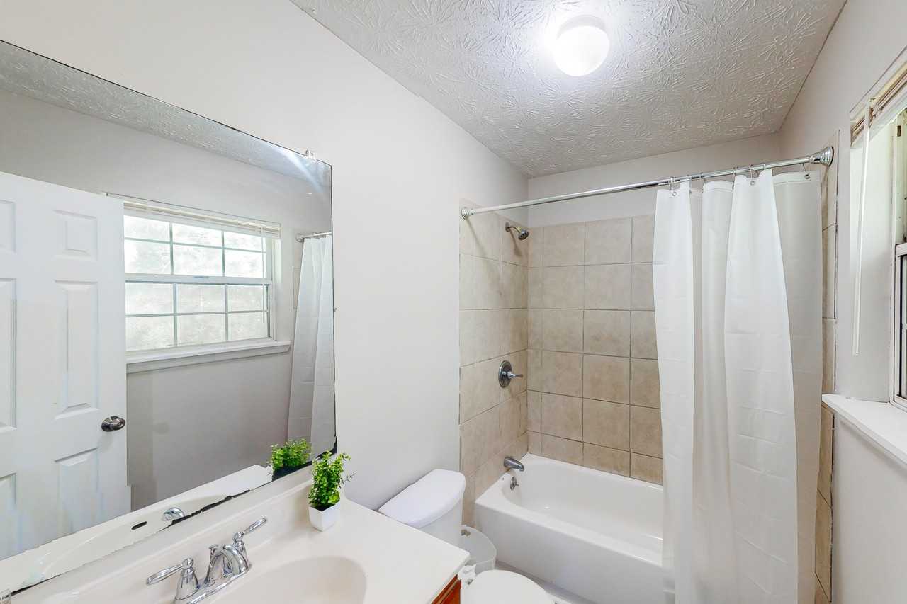 Carriage Ct - Photo 6 of 14