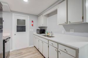 featured image of Blue Bird Dr