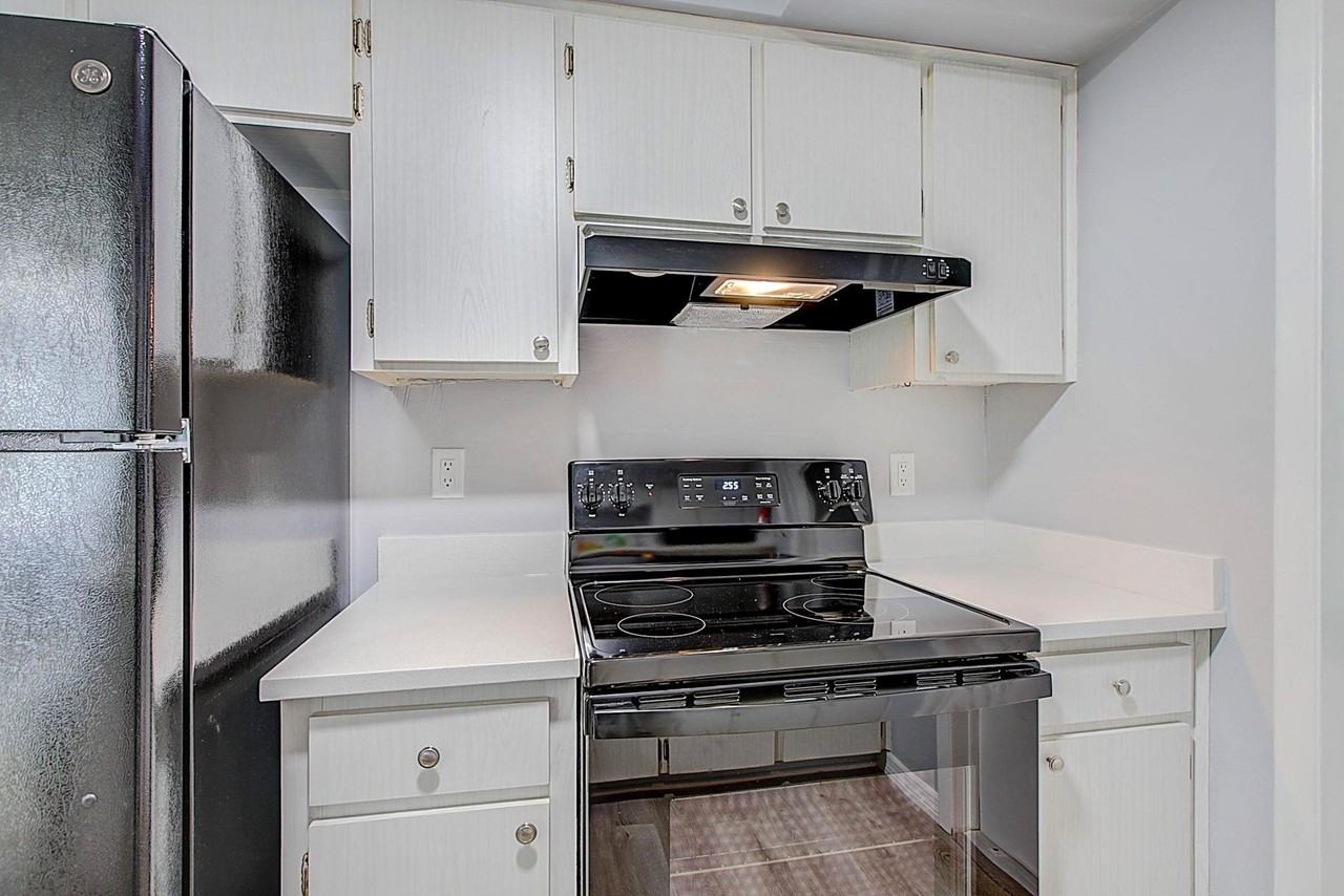 Blue Bird Dr - Photo 5 of 7