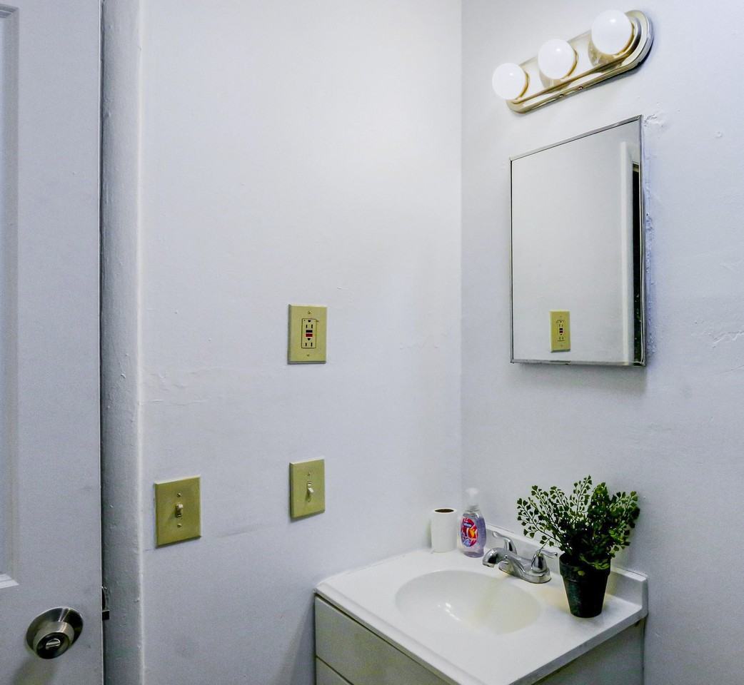 Windsor Way - Photo 2 of 17