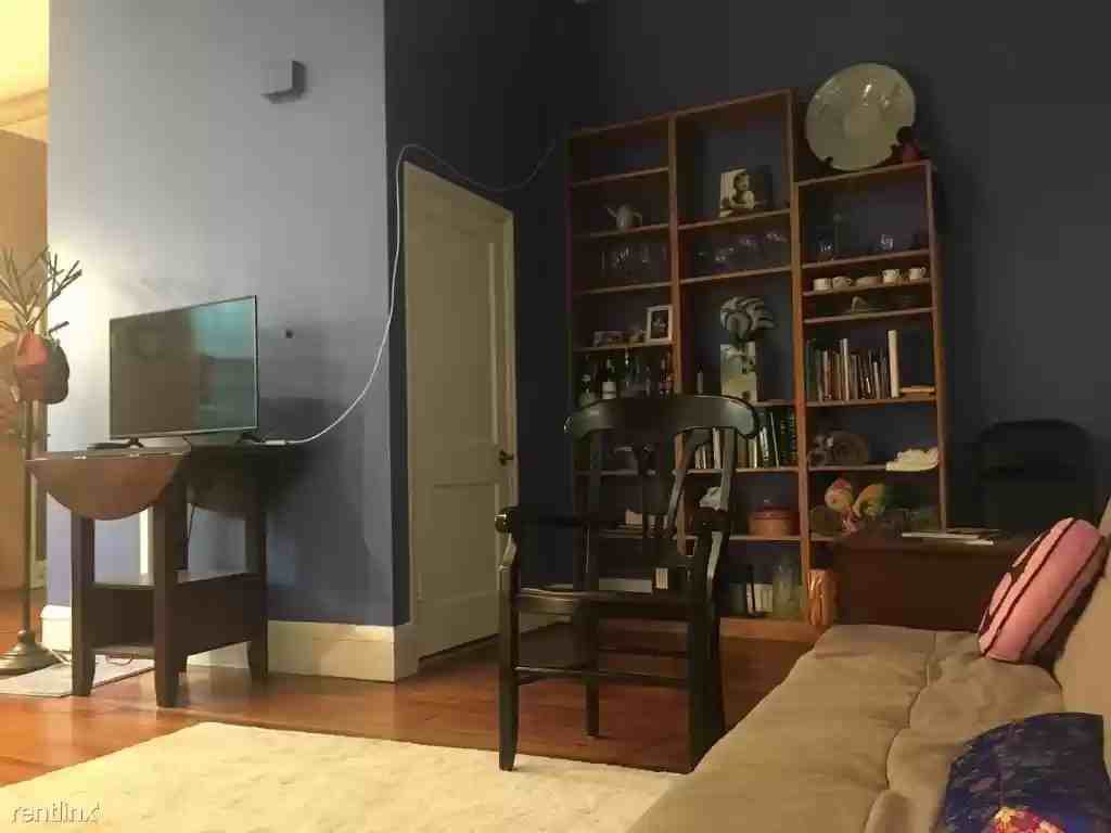 249 Pine St #2 - Photo 3 of 4