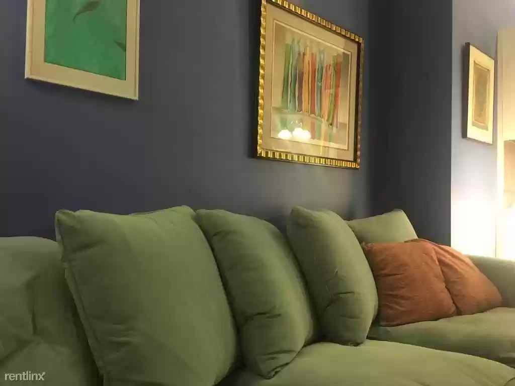 249 Pine St #2 - Photo 4 of 4