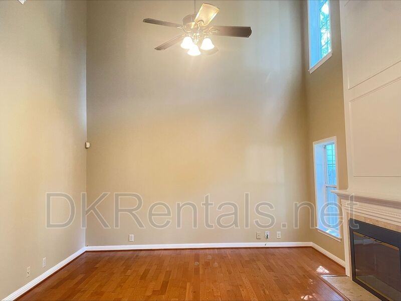 2265 Winthrope Way Dr - Photo 2 of 20