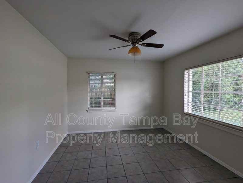 1318 Divot Ln - Photo 7 of 17