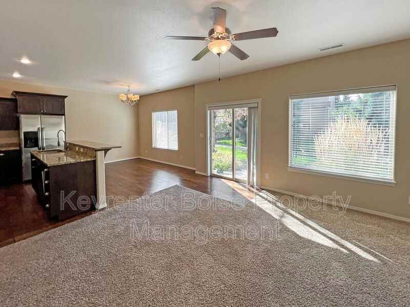 8799 W Evening Star Ln - Photo 3 of 20