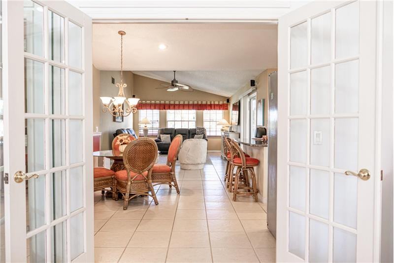 1507 Se Westmoreland Blvd - Photo 3 of 23