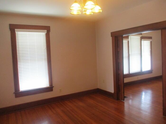 59 N Main St - Photo 3 of 19