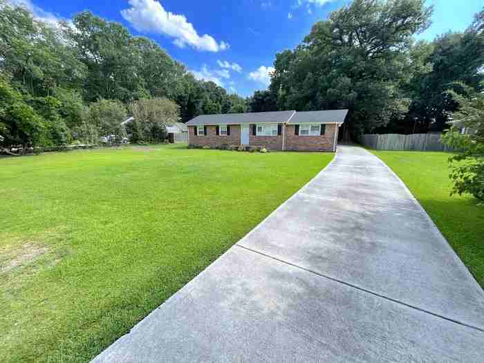 205 Frank Dr - Photo 2 of 47