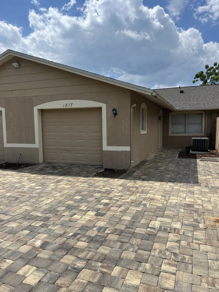 1817 Fairview Shores Dr #NA - Photo 2 of 9