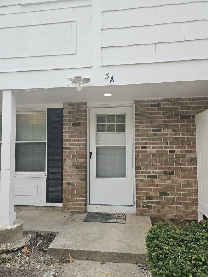 3 Ethan Allen Ct #3A - Photo 2 of 23