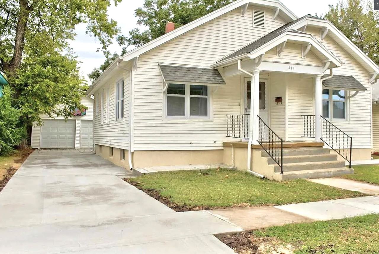 216 N Pioneer Ave #NA - Photo 2 of 16