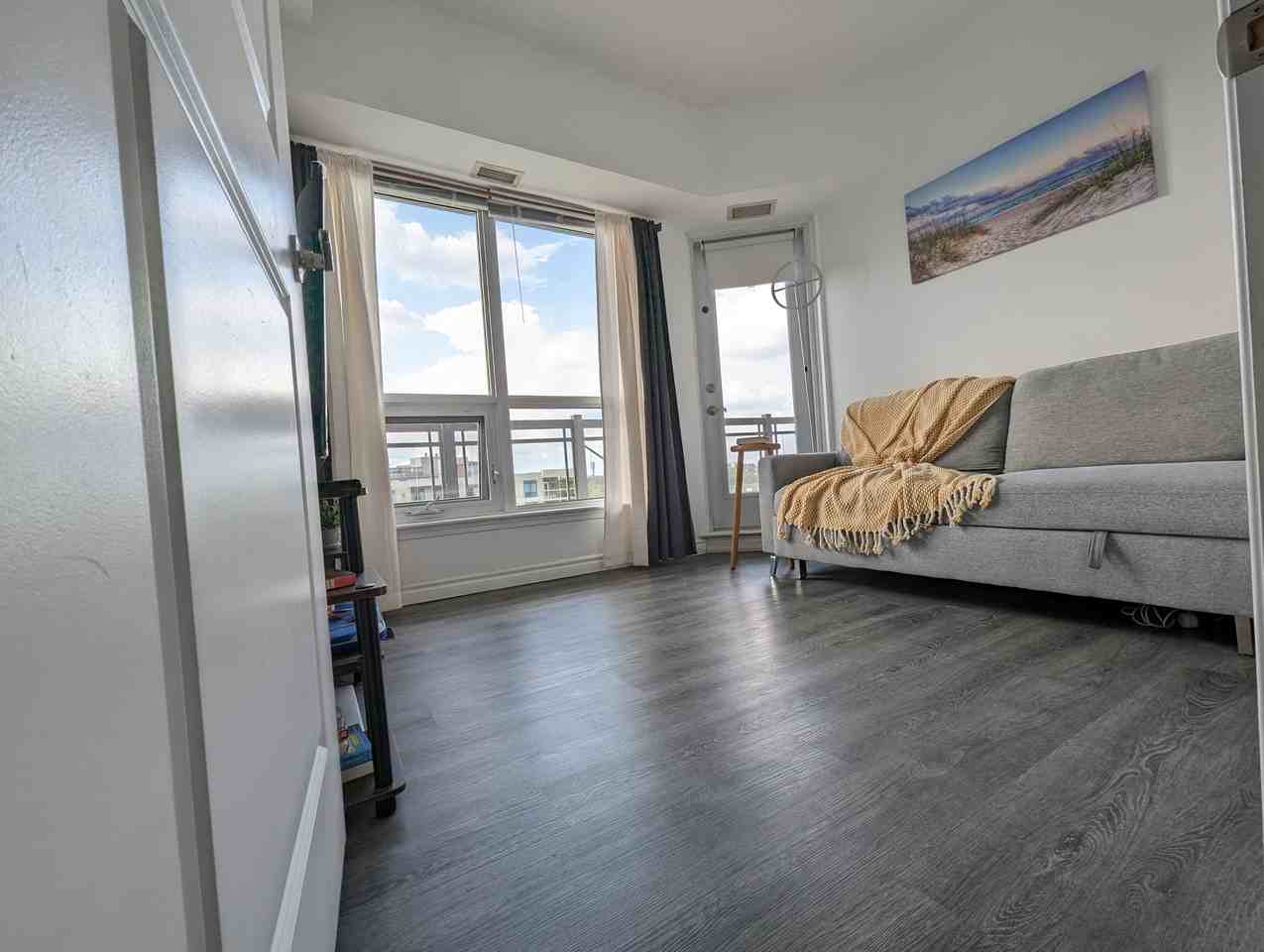 872 Sheppard Avenue West ##711 - Photo 2 of 12