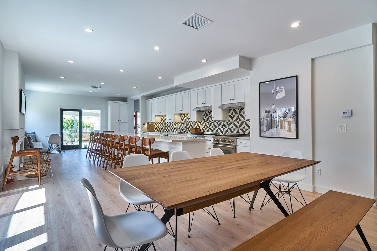 152 S Serrano Ave #1A - Photo 5 of 25