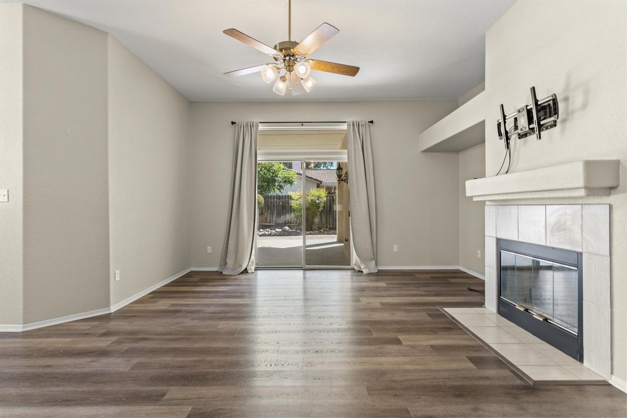 10621 Tivoli Ct #1 - Photo 6 of 28