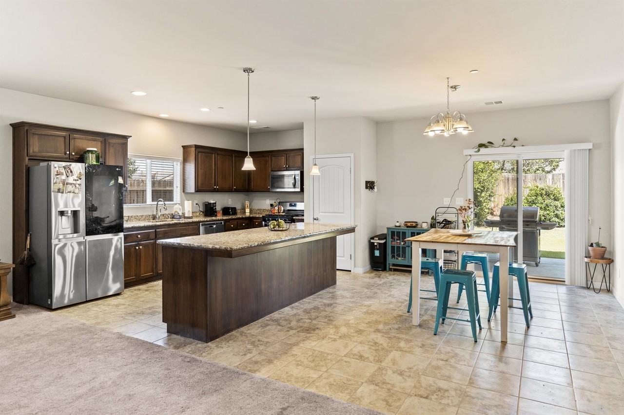 9408 Citrus Creek Dr #1 - Photo 5 of 22