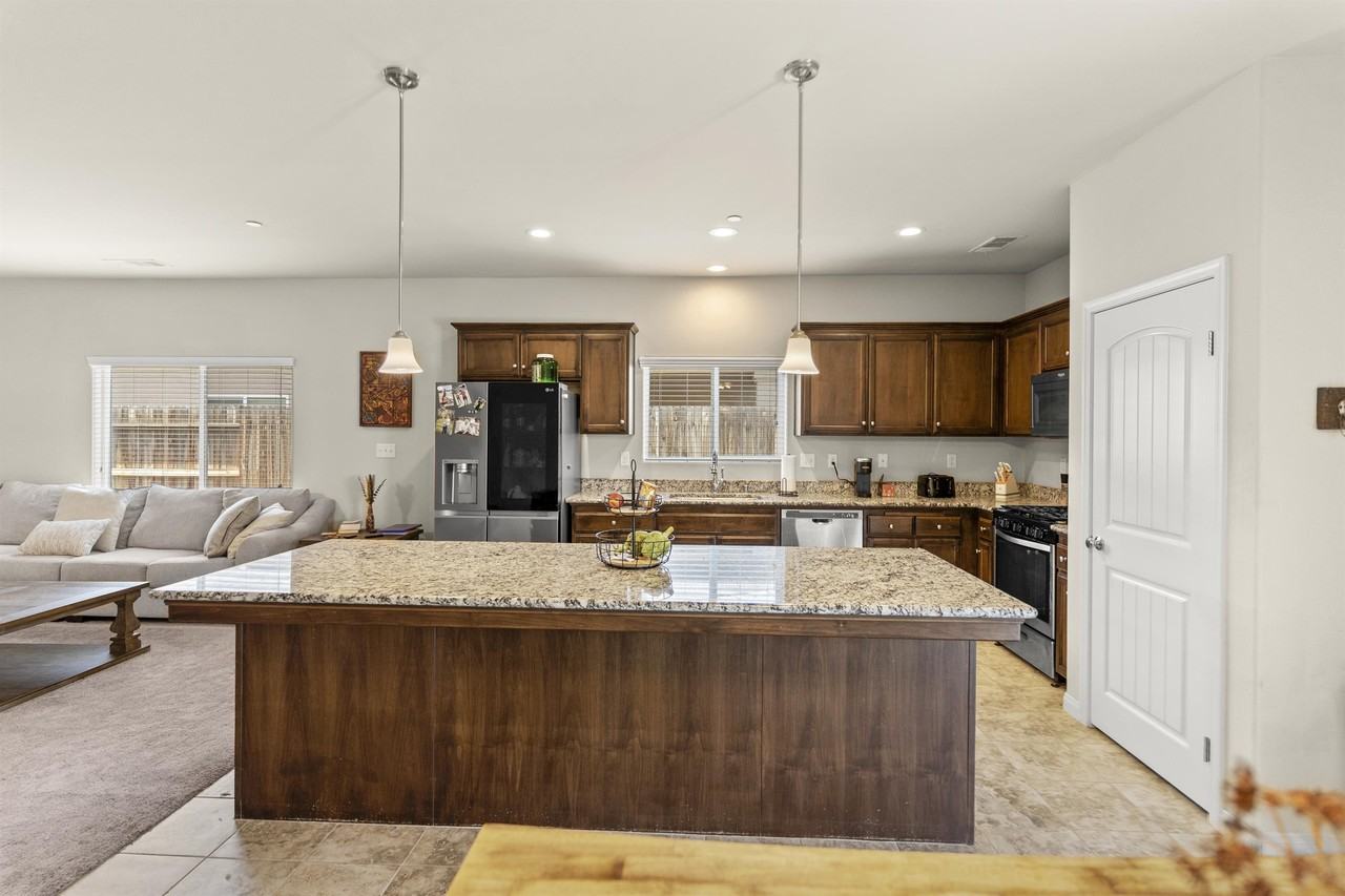 9408 Citrus Creek Dr #1 - Photo 6 of 22