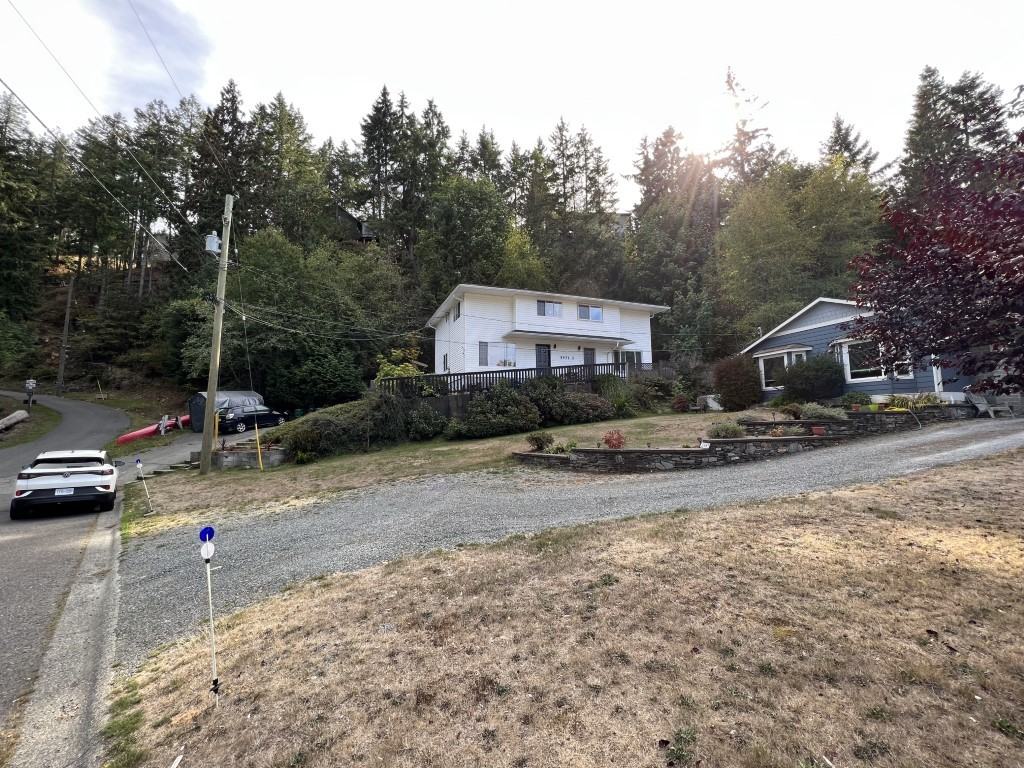 3973 Trillium Lane - Photo 2 of 31