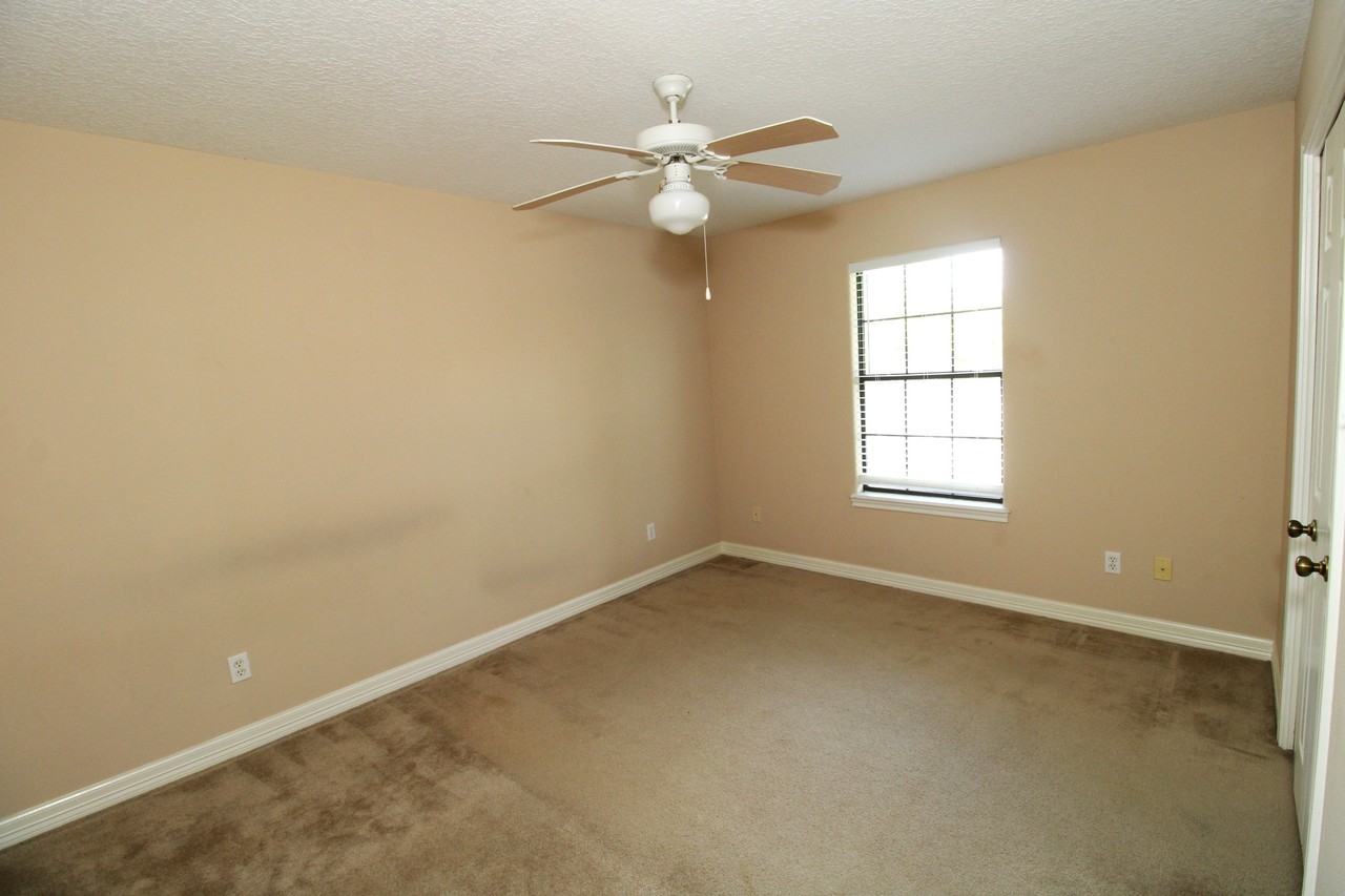 113 Silver Bay Ln #1 - Photo 7 of 10