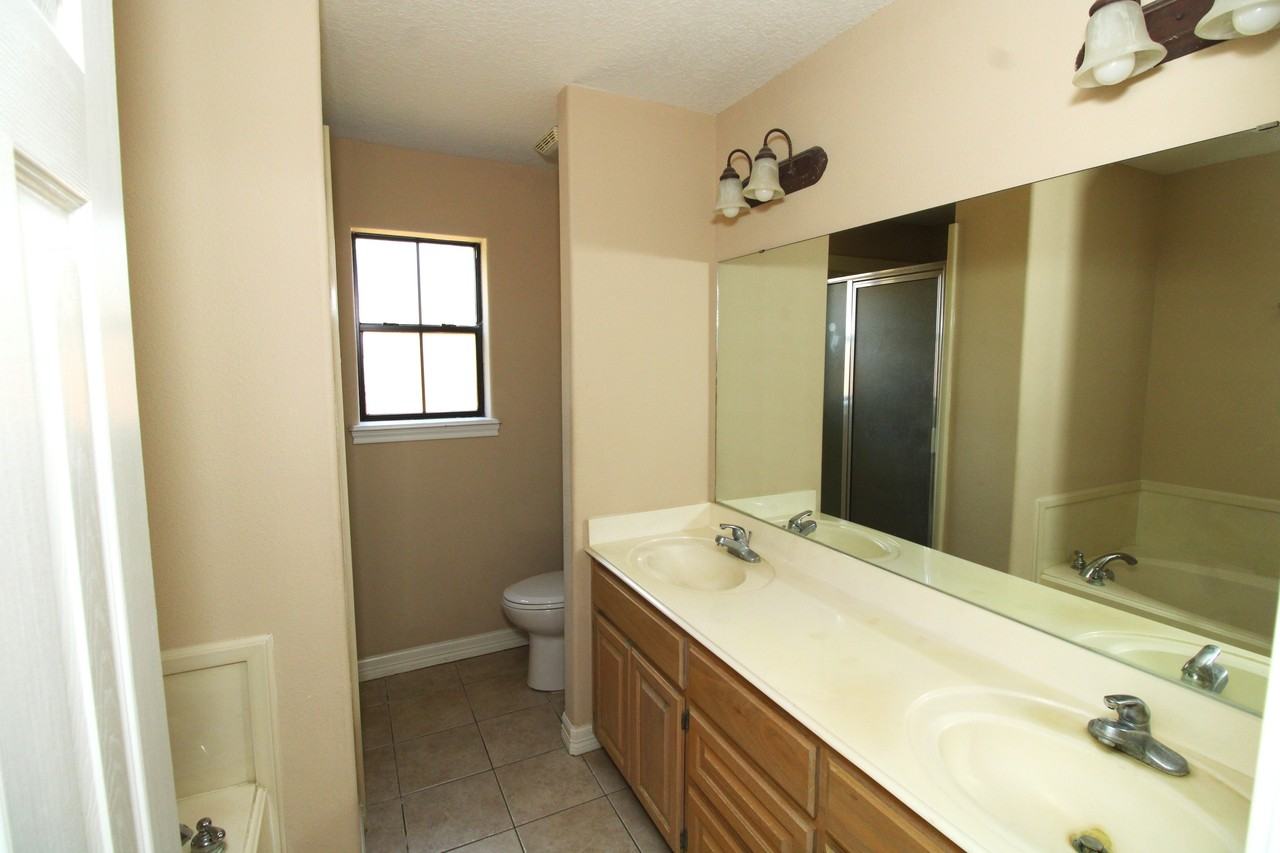 113 Silver Bay Ln #1 - Photo 6 of 10