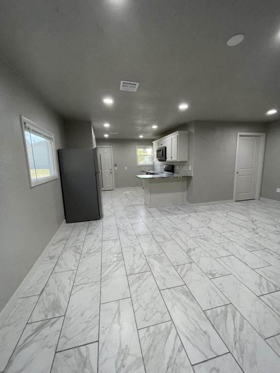 1617 N Vinita Ave - Photo 6 of 9