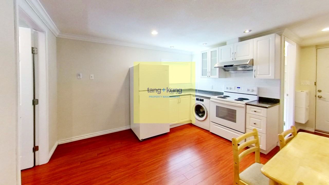 9140 Chapmond Crescent - Photo 2 of 7