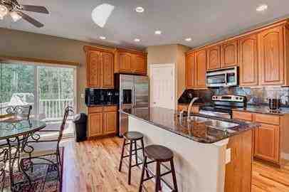 885 N Vernon Dr #1 - Photo 3 of 28