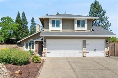 104 Gloucester Sq - Photo 2 of 44