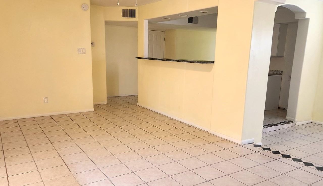 4745 N 50th Ave - Photo 6 of 18