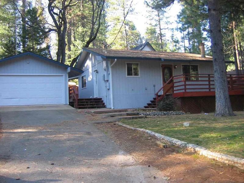 5601 Daisy Cir - Photo 2 of 15