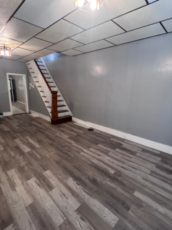 1177 Sheridan St - Photo 3 of 7