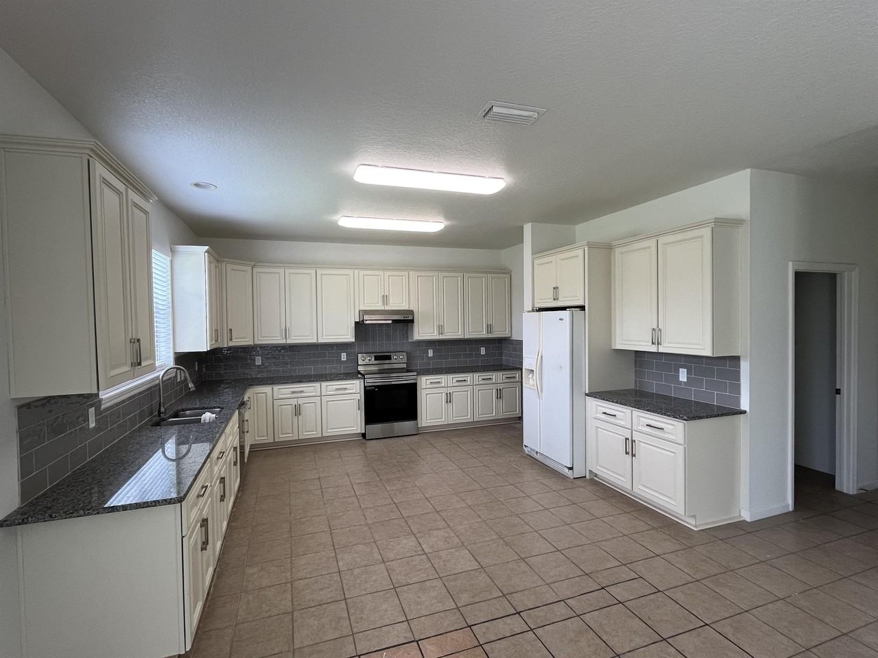 101 Hagge Dr #1 - Photo 6 of 31