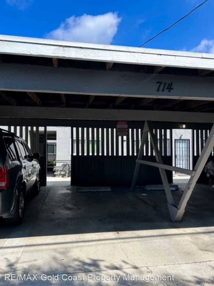 The Fifth Street - Photo 2 of 28