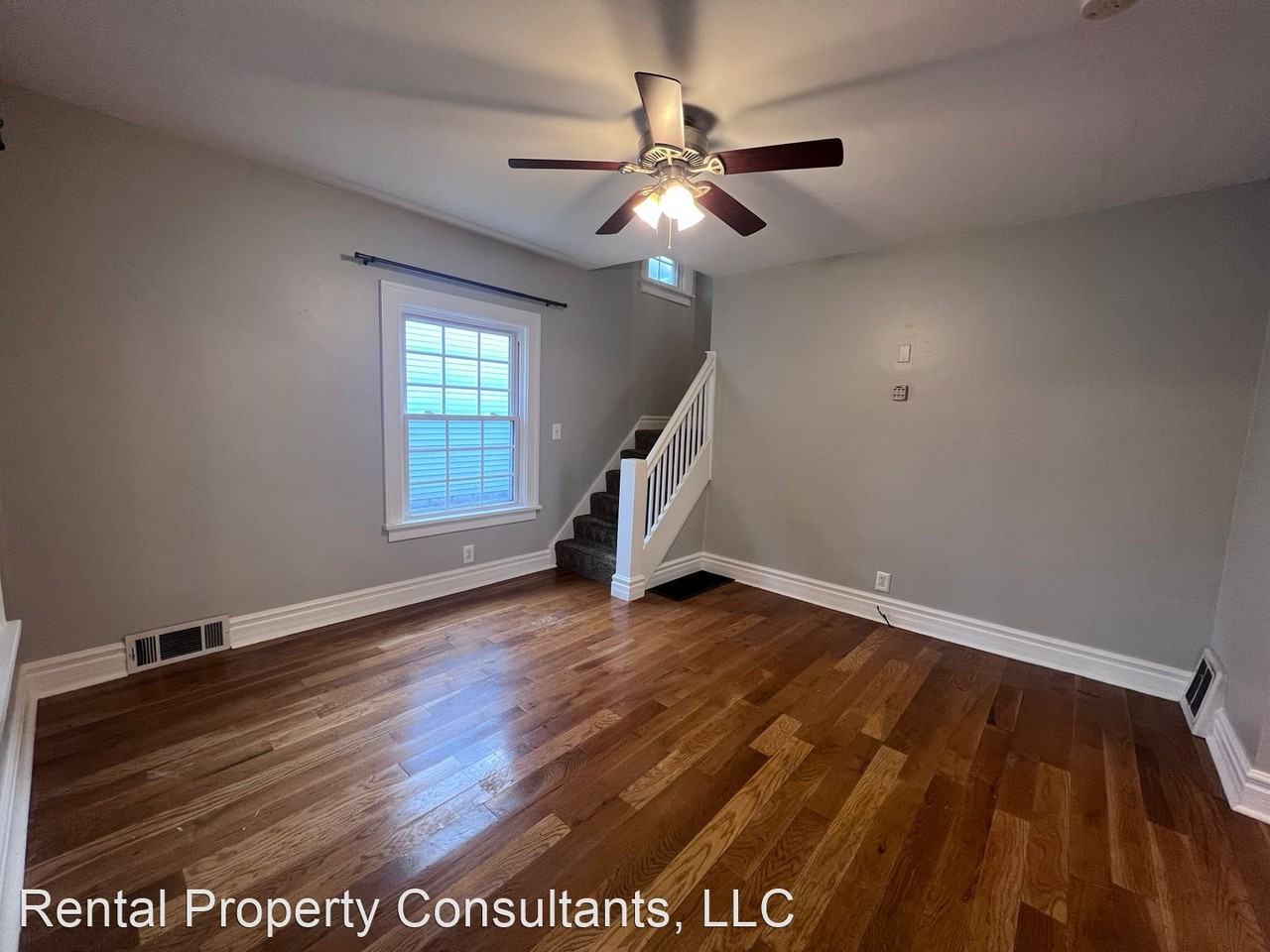 1130 Watson St Sw - Photo 3 of 18
