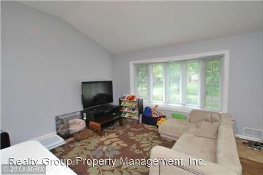 4613 Wissahican Ave - Photo 3 of 15