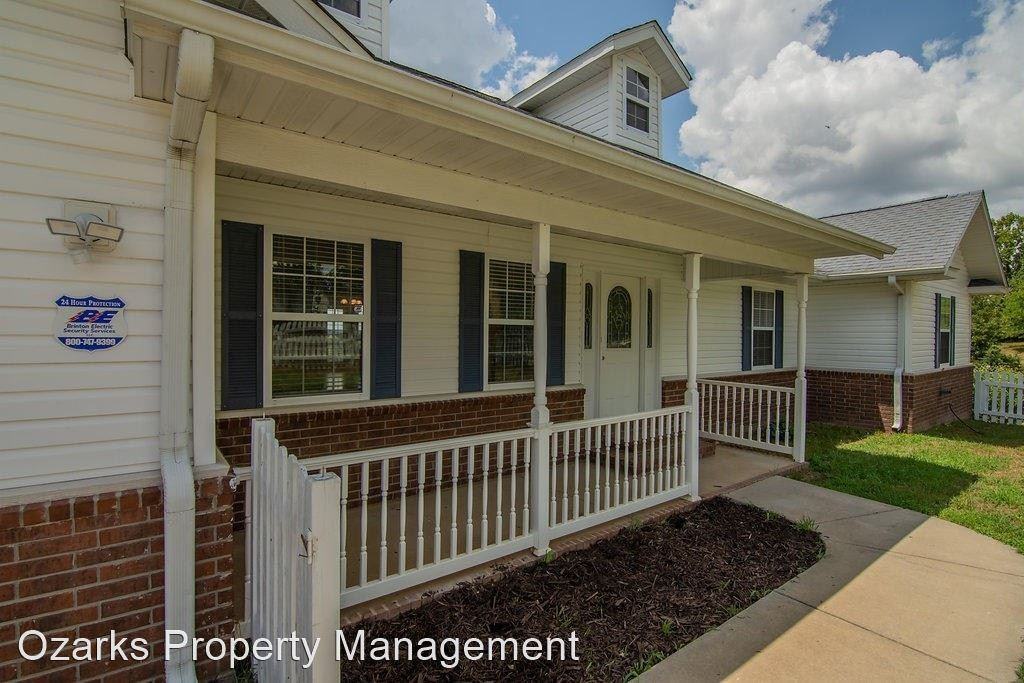 162 Stone County Rd - Photo 3 of 26
