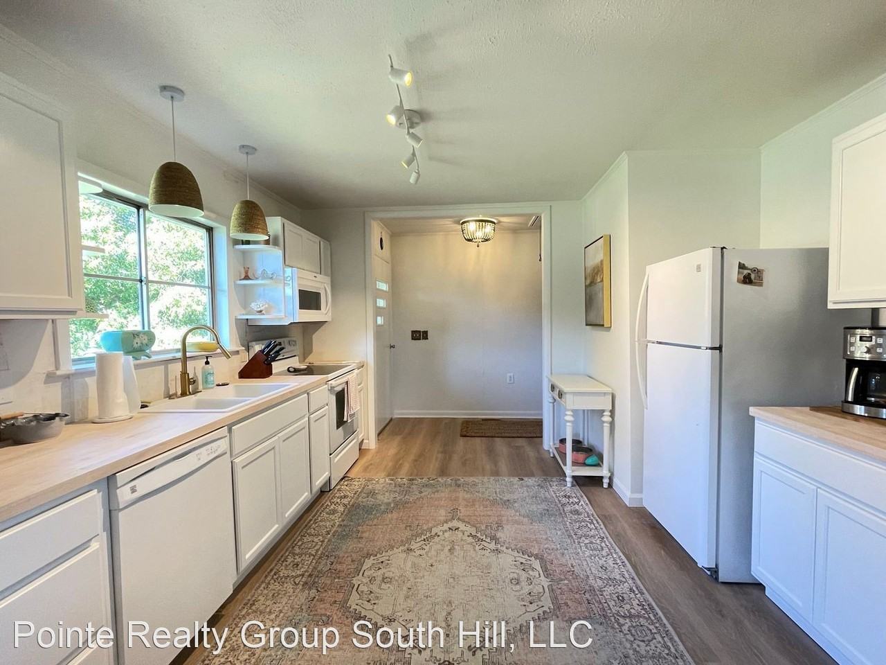 667 Palmer Point Rd - Photo 3 of 13