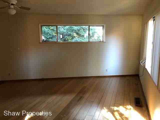 5428B Claremont Ave - Photo 3 of 13
