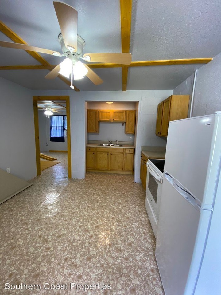 34 Factory Street SW - Photo 3 of 16
