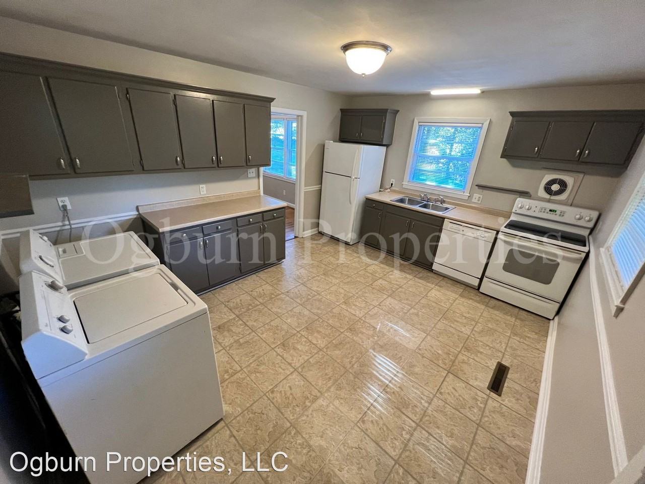 3961 Avera Ave - Photo 3 of 10