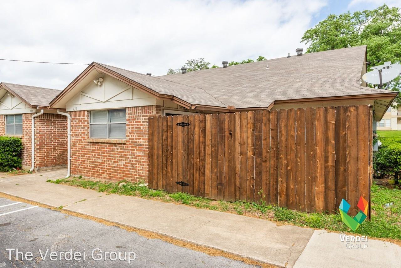 770, 768, 766, & 764 E Pecan St - Photo 2 of 21