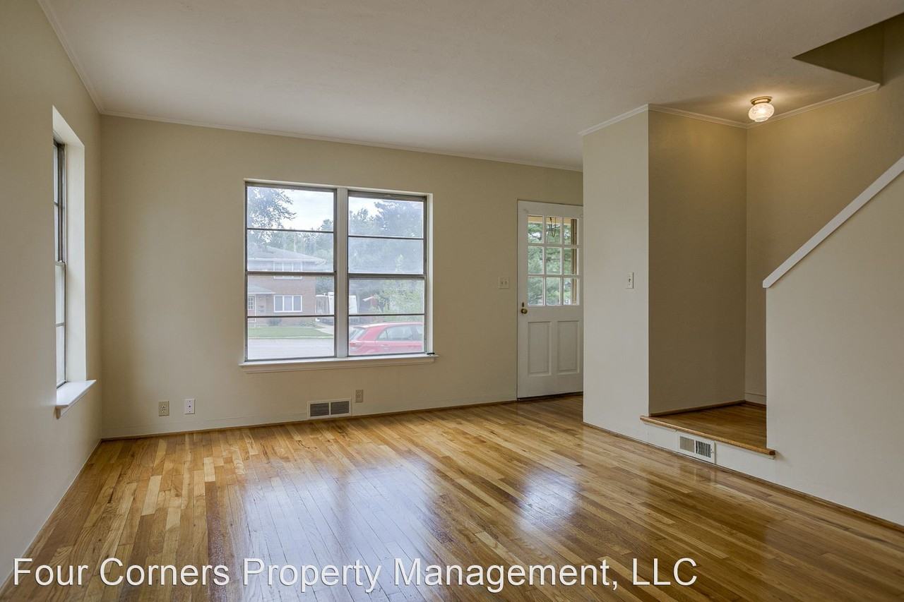 2044/2046 S 20th St - Photo 3 of 10