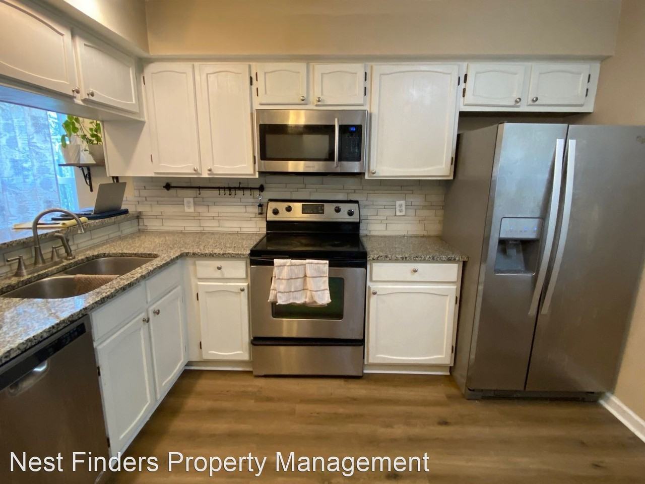 11866 Ashbrook Cir N - Photo 3 of 27