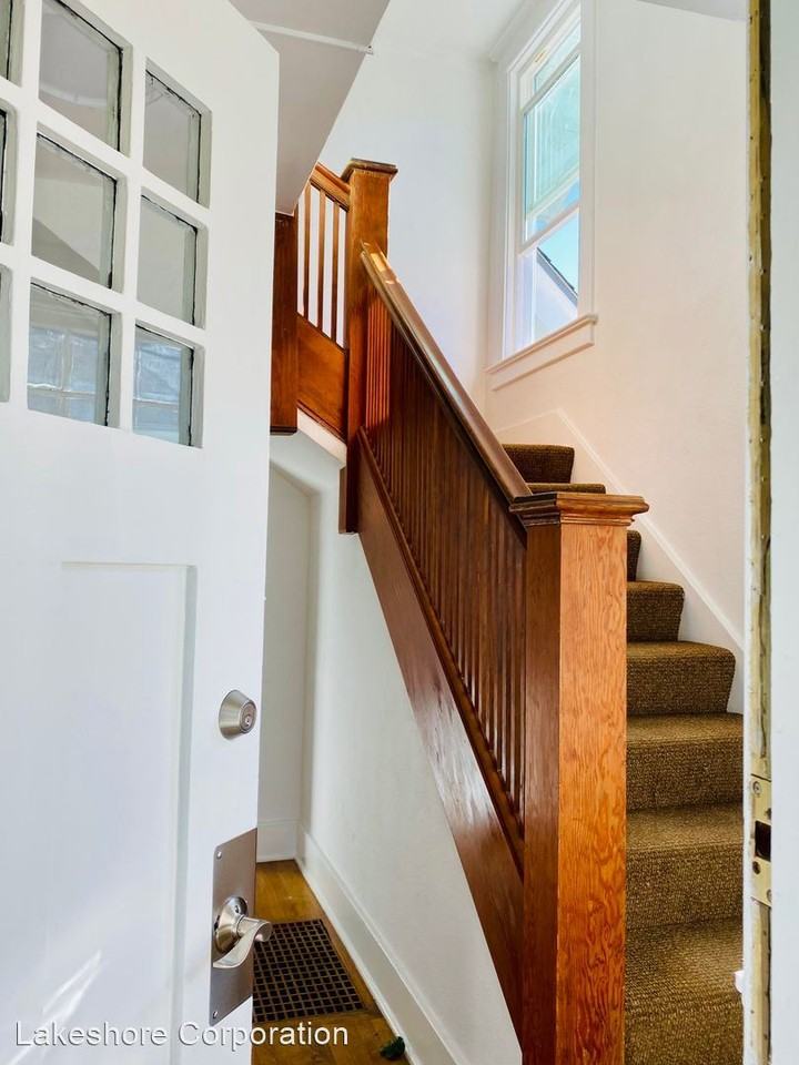 1061 E Miller St - Photo 3 of 15